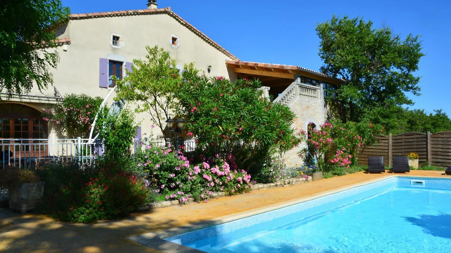 Domaine De Chadeyron Hotel Lagorce  Campsite Lagorce (Ardeche)