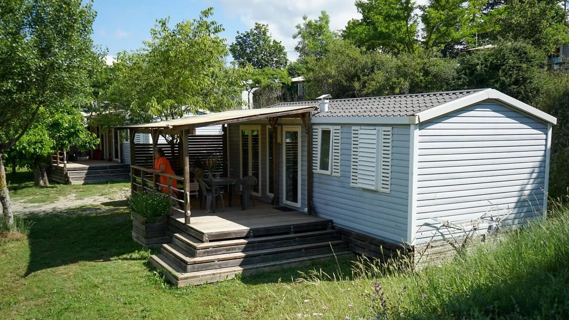 Domaine De Chadeyron Hotel Lagorce  Campsite