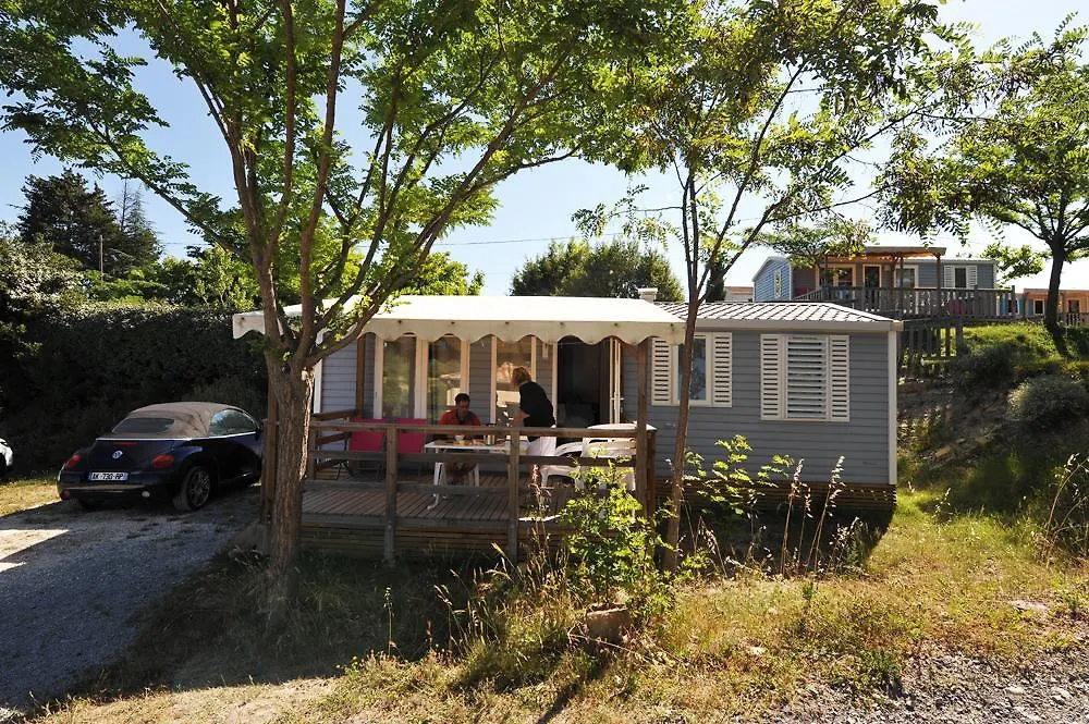 Campsite Domaine De Chadeyron Hotel Lagorce