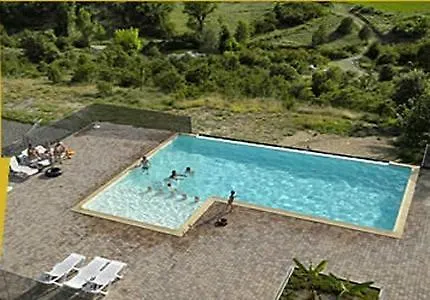 Campsite Domaine De Chadeyron Hotel Lagorce